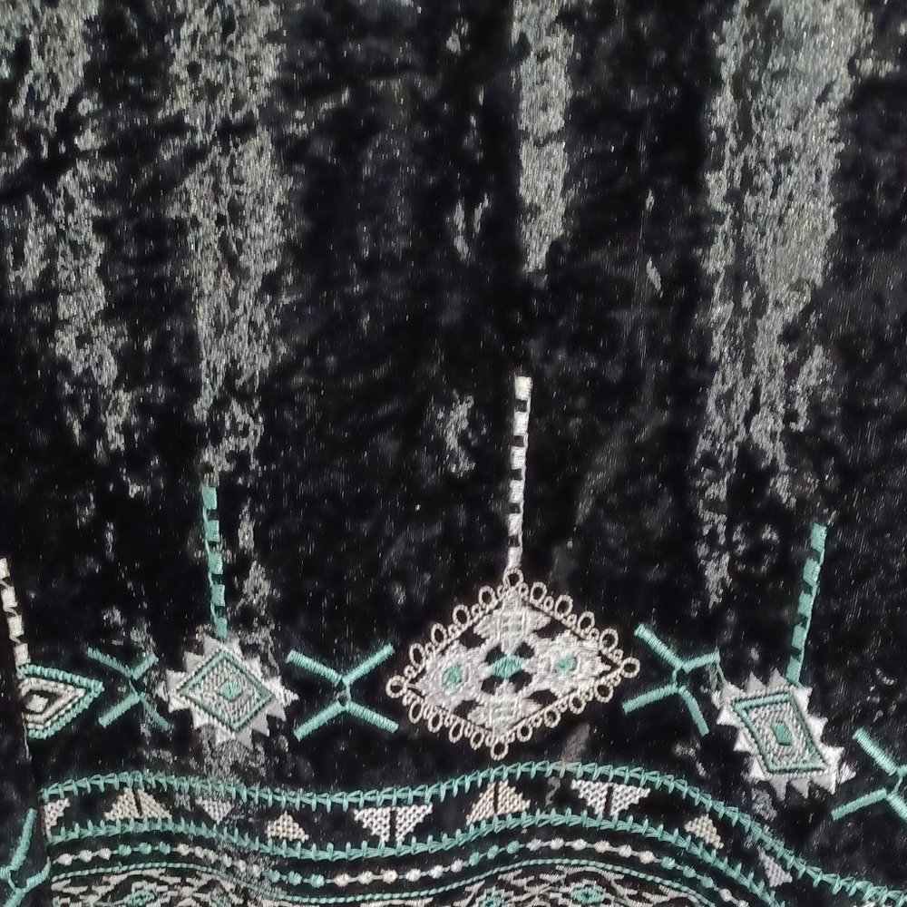 Dress - Picture 4 of 4